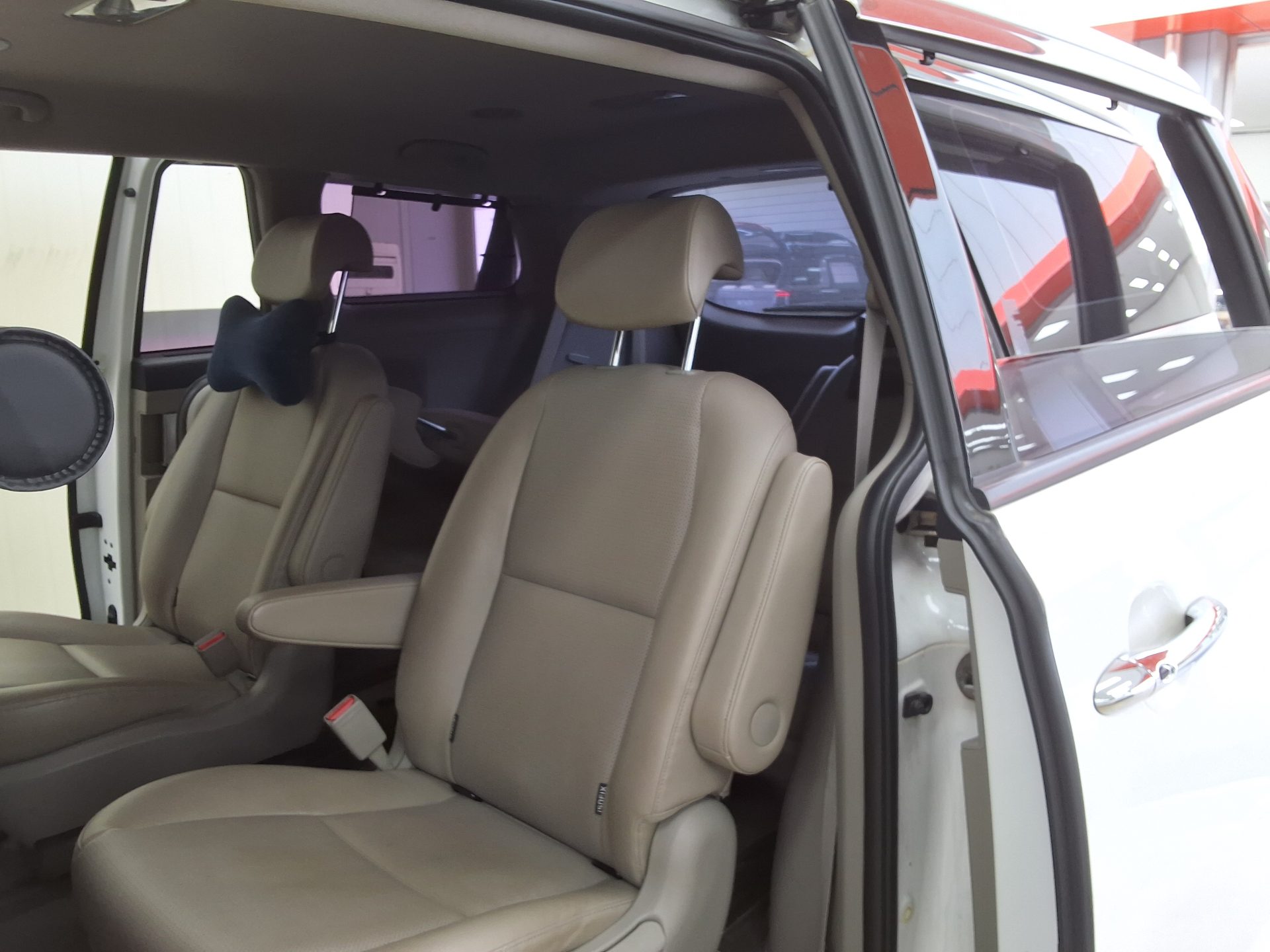 2019 - kia carnival