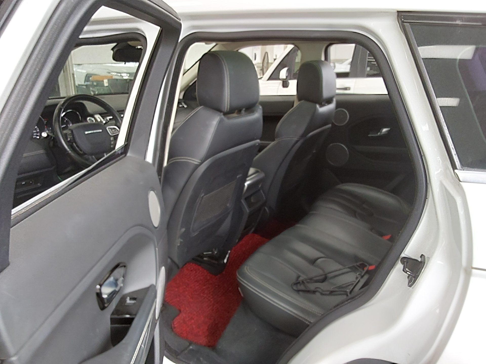 2013 - land rover range rover