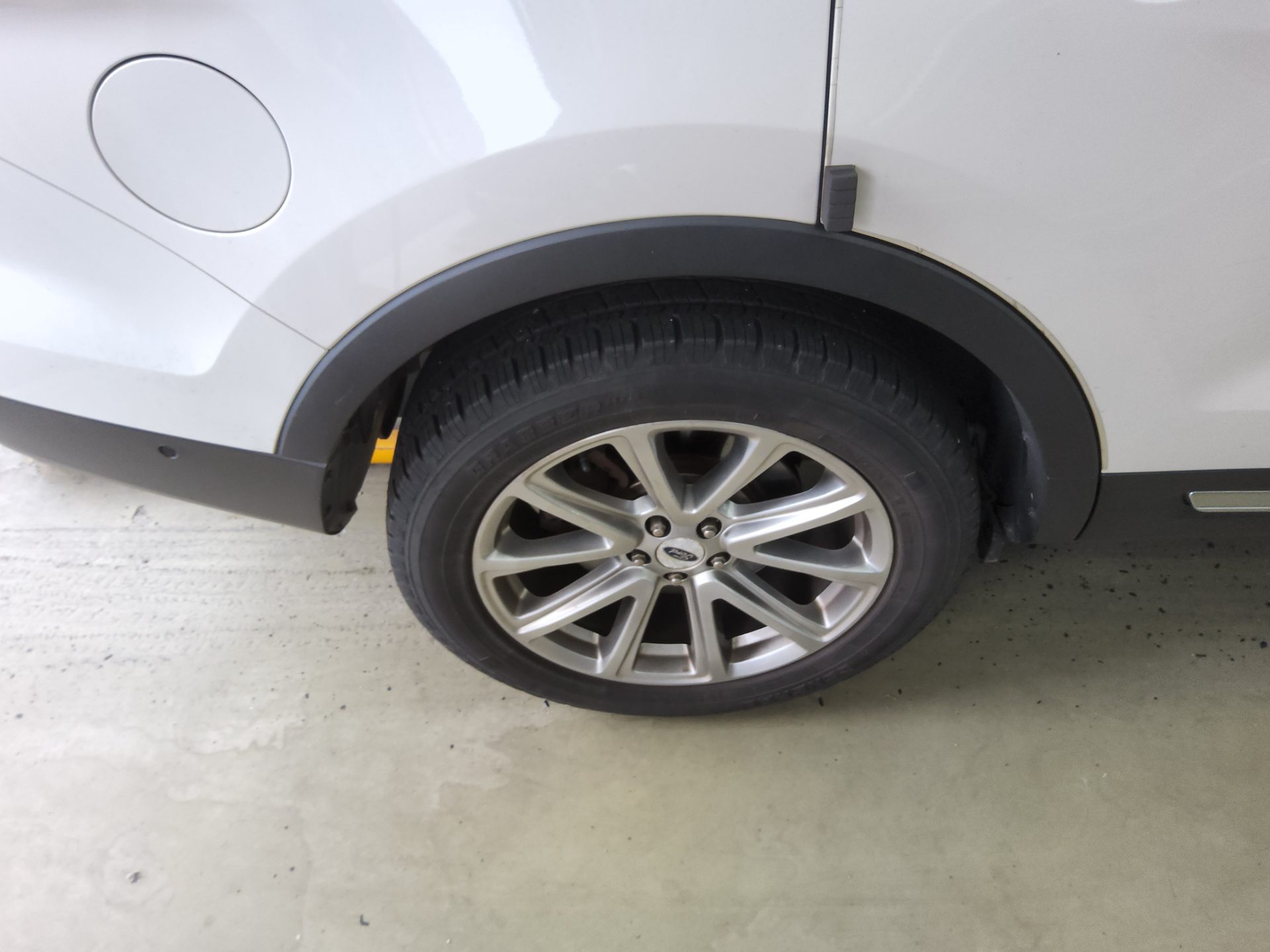 2016 - ford explorer