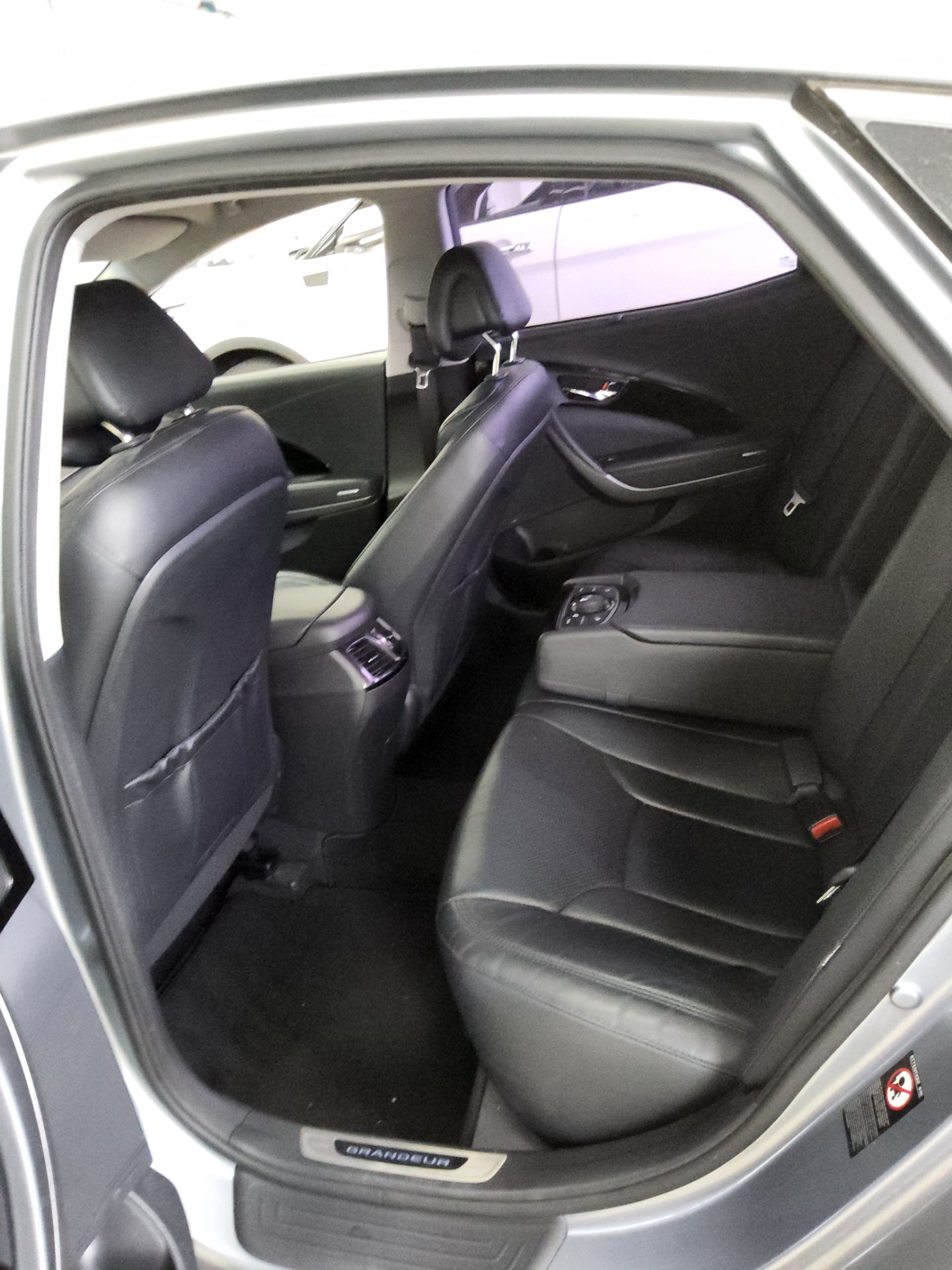 2015 - hyundai grandeur