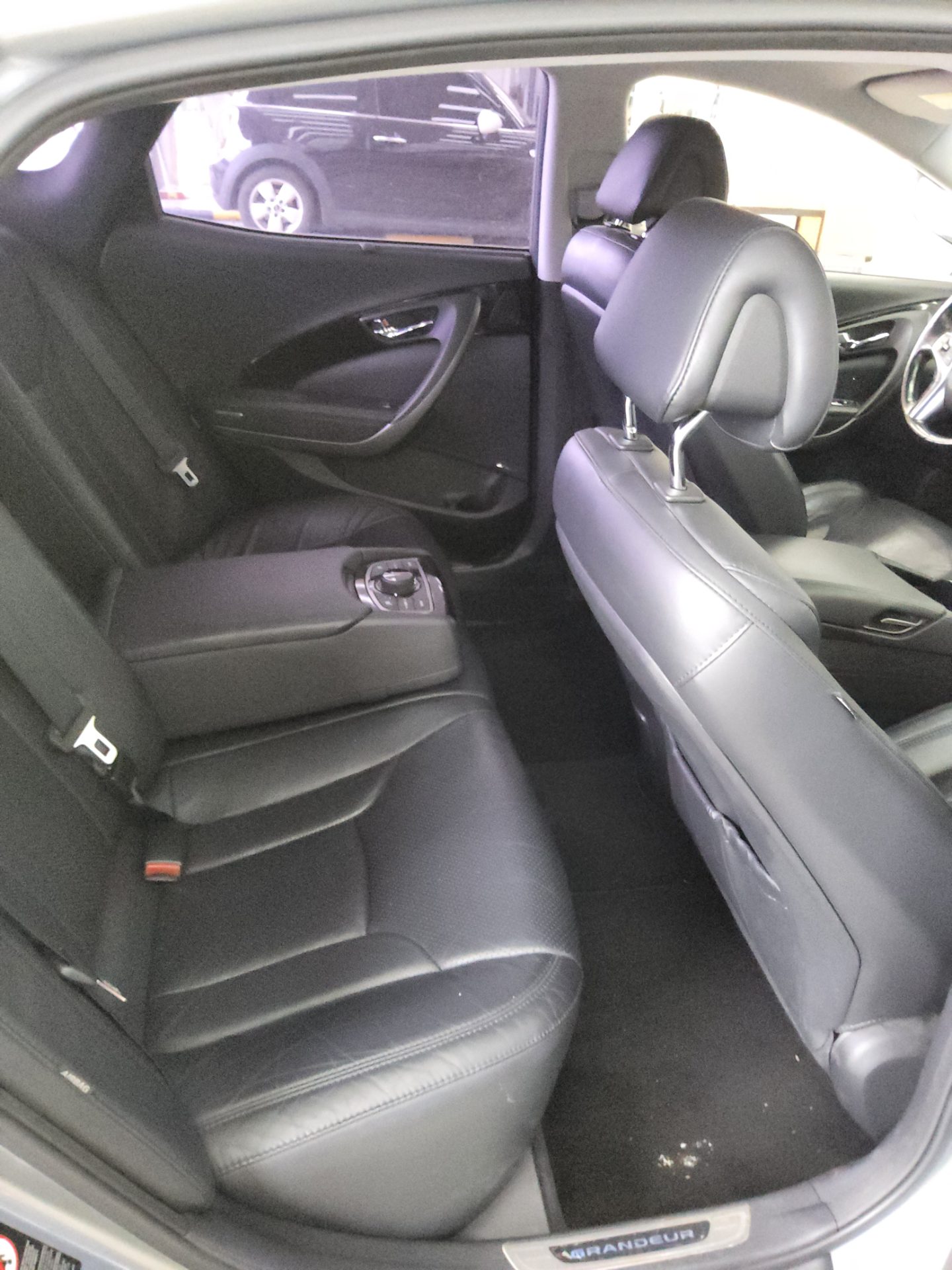 2015 - hyundai grandeur