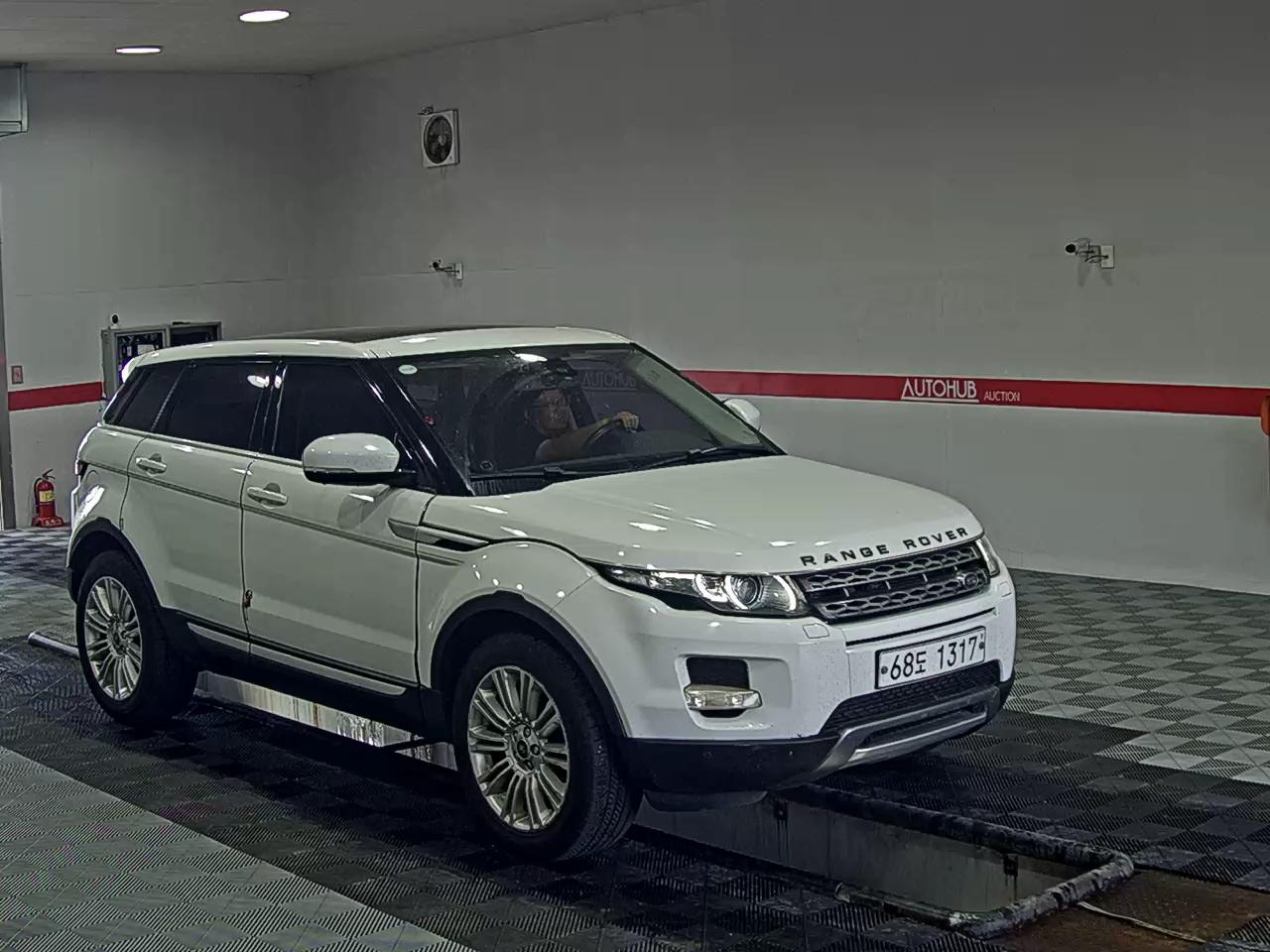 2013 - land rover range rover