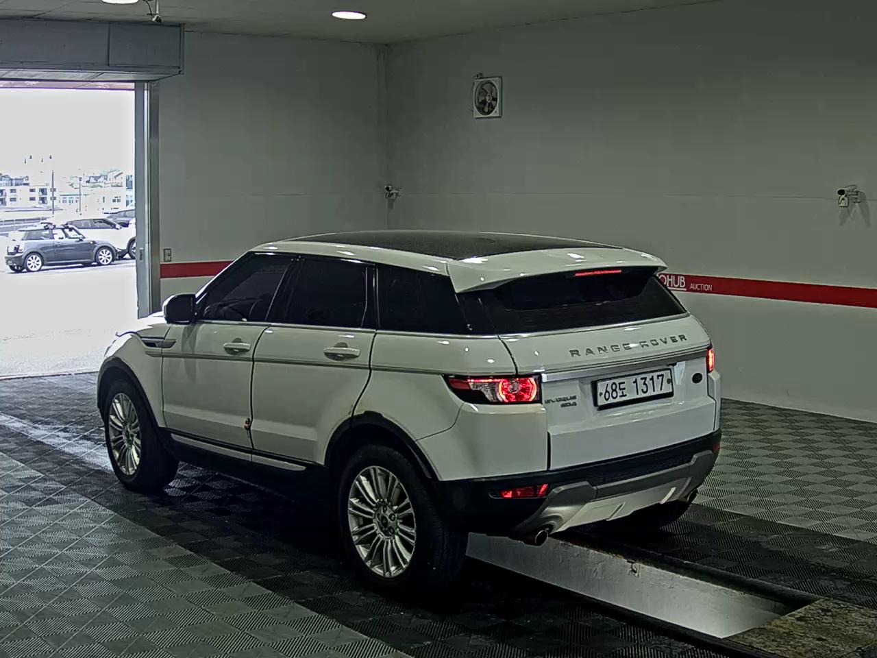 2013 - land rover range rover