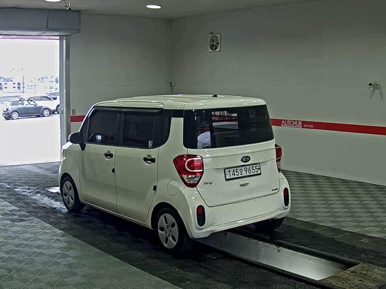 2021 - kia ray