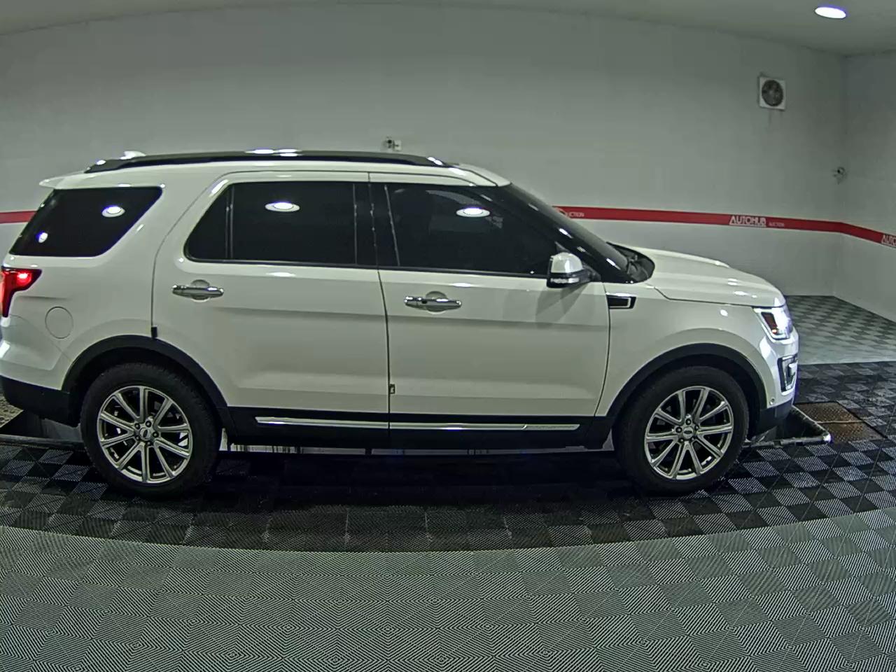 2016 - ford explorer