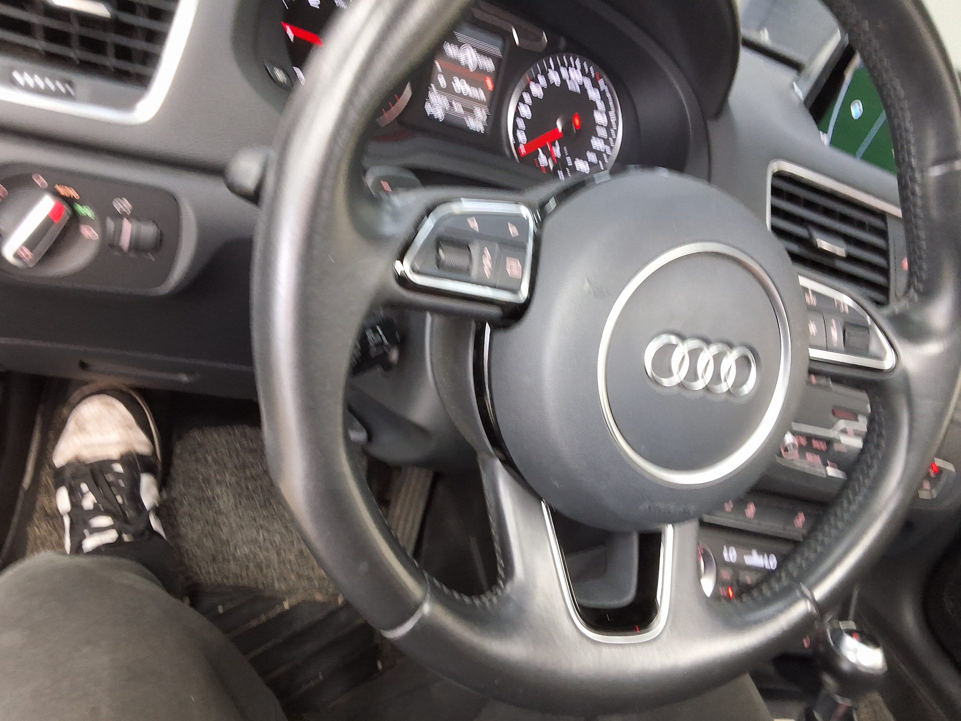 2015 - audi q3