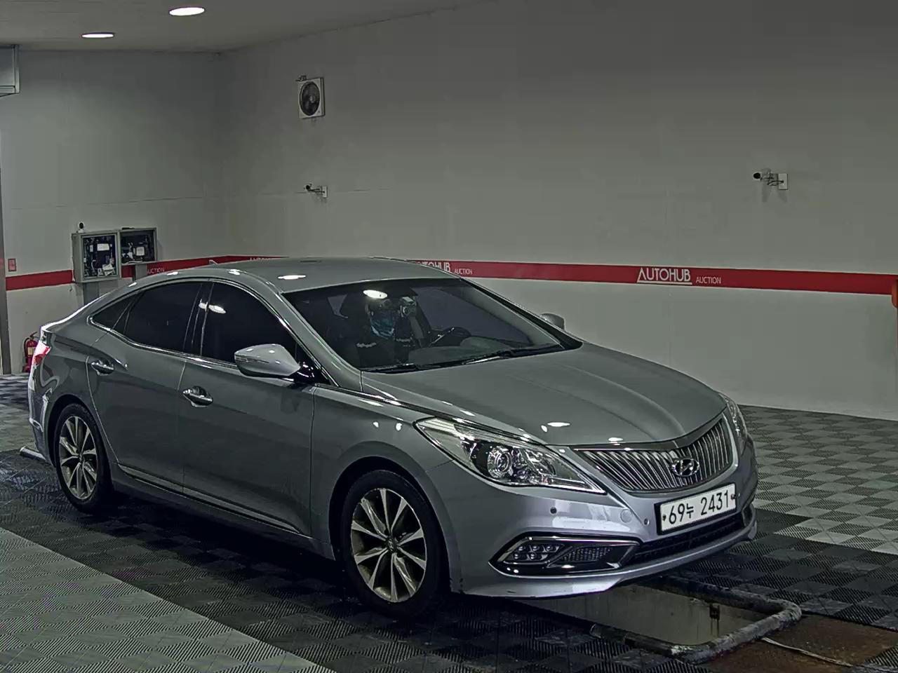 2015 - hyundai grandeur