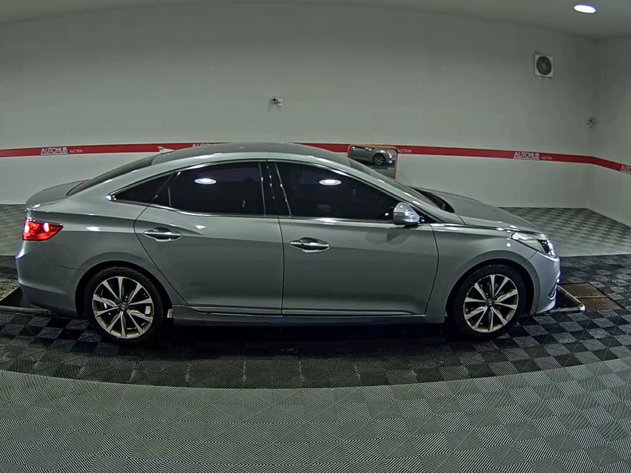2015 - hyundai grandeur