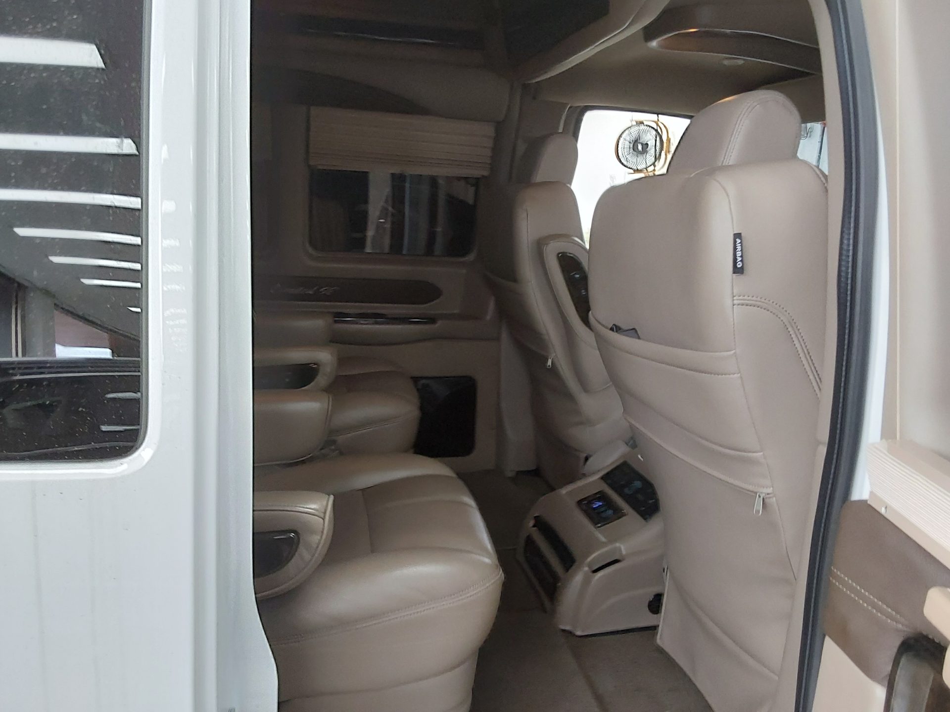 2018 - chevrolet express van