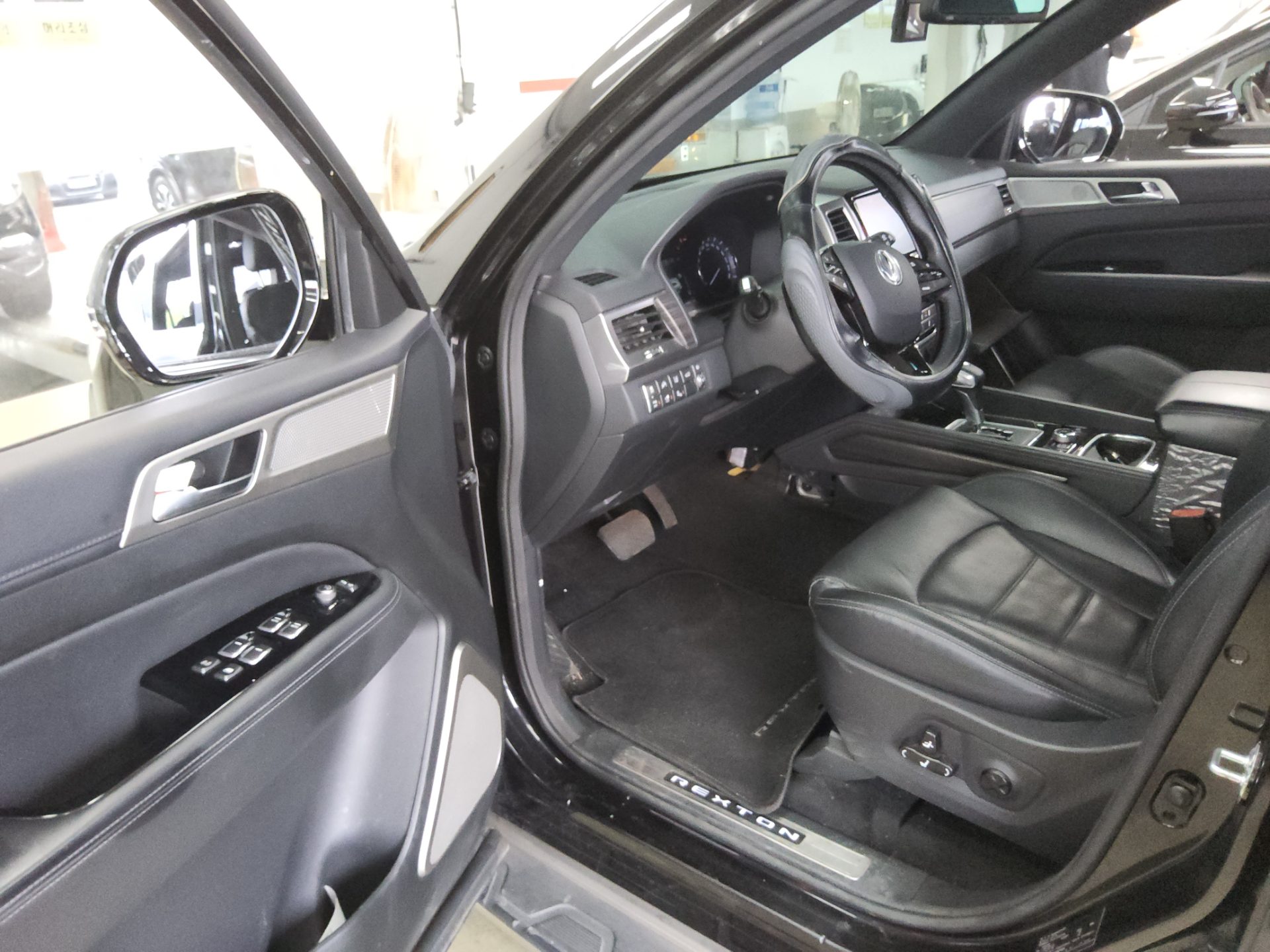 2019 - ssangyong rexton