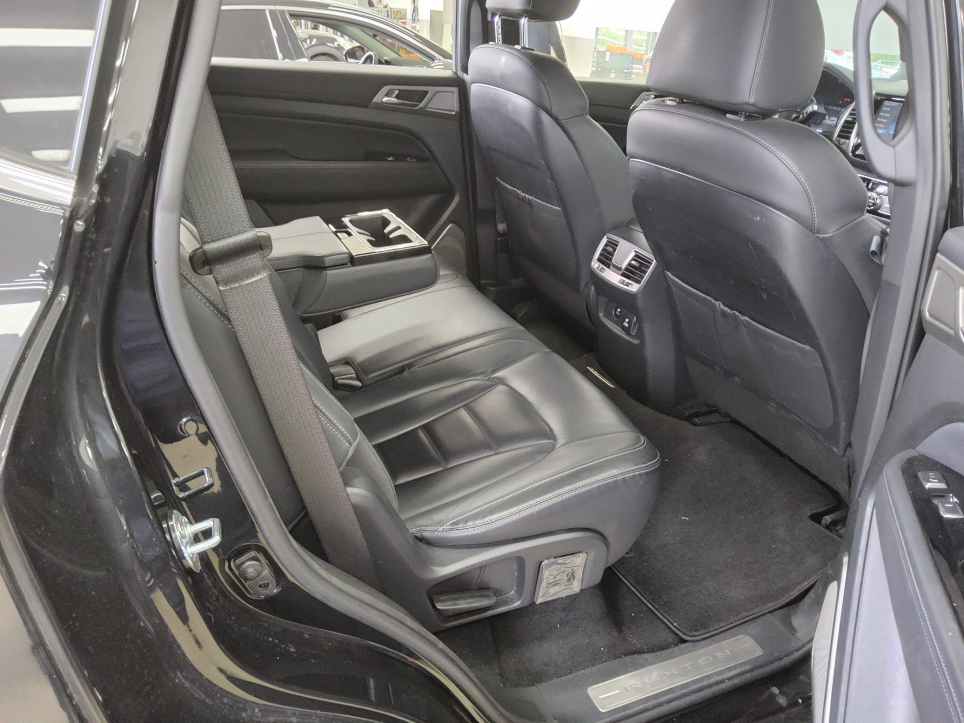 2019 - ssangyong rexton