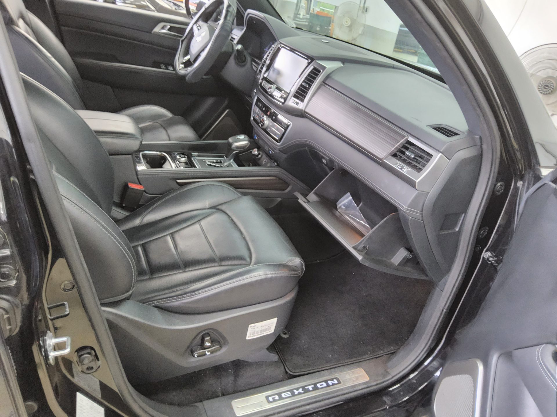 2019 - ssangyong rexton