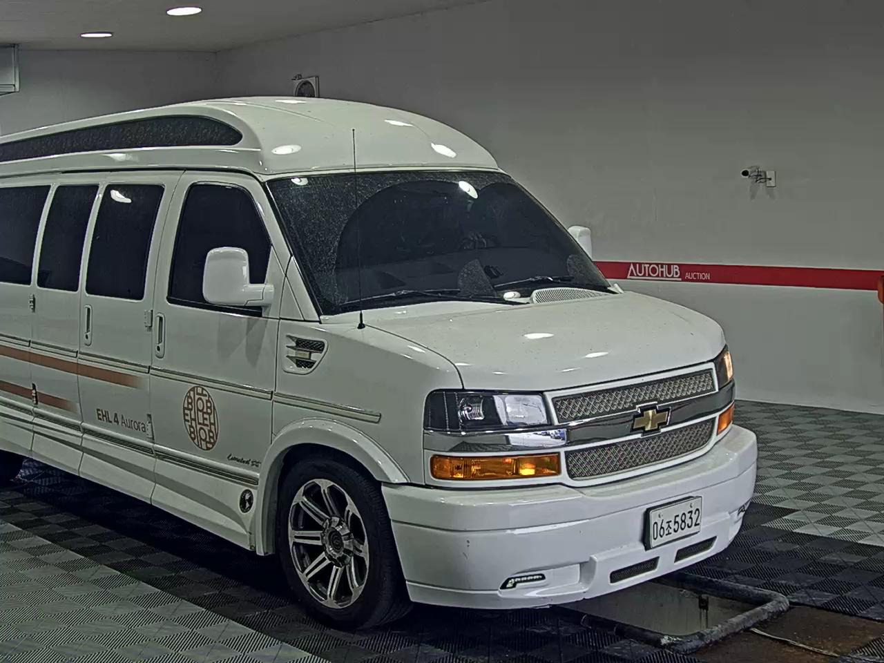 2018 - chevrolet express van