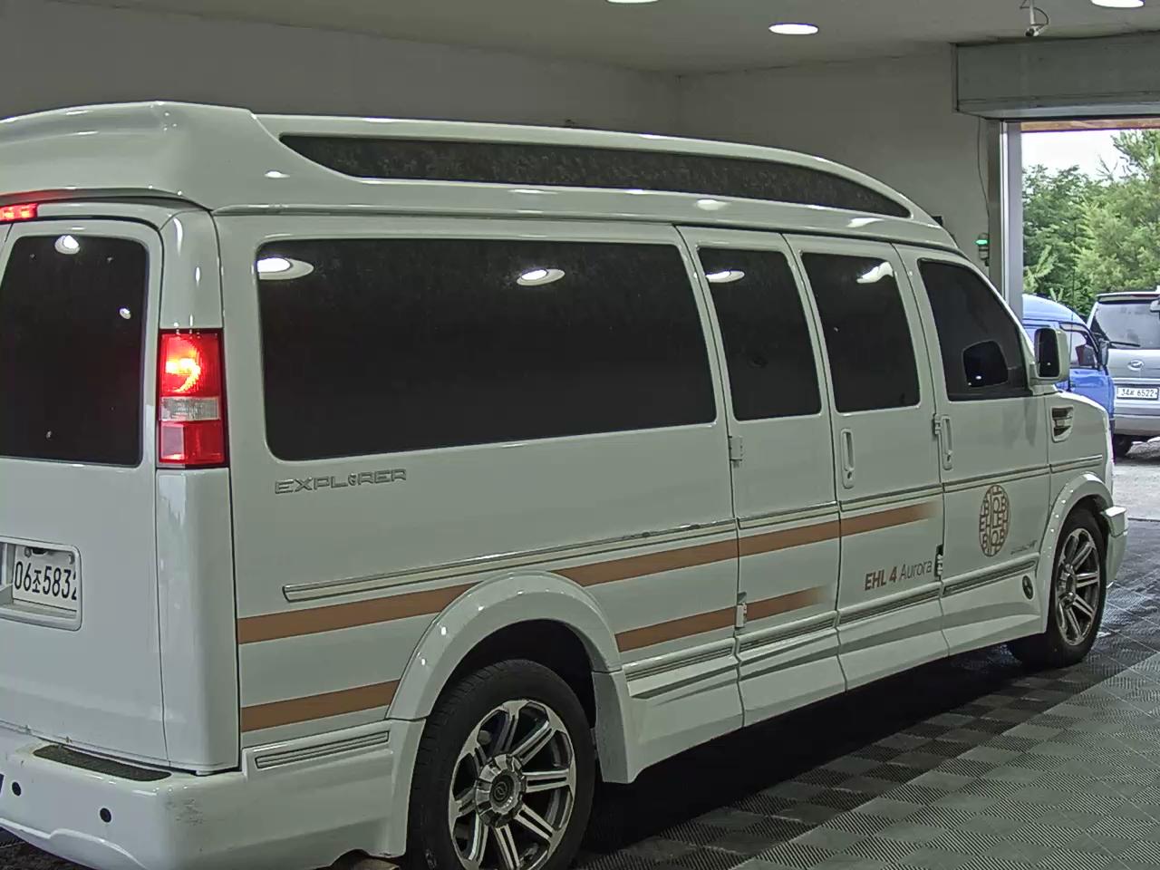 2018 - chevrolet express van