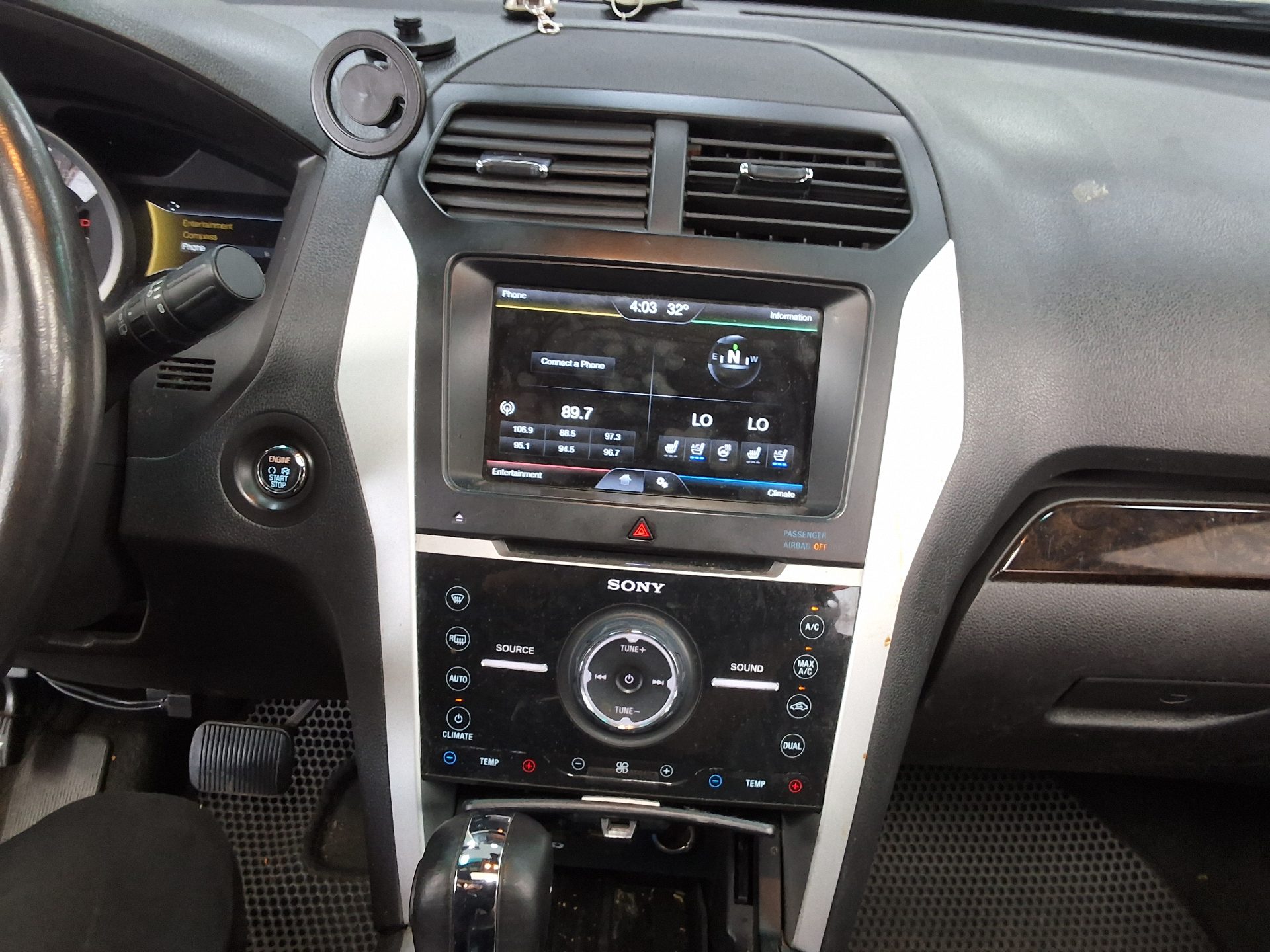 2014 - ford explorer