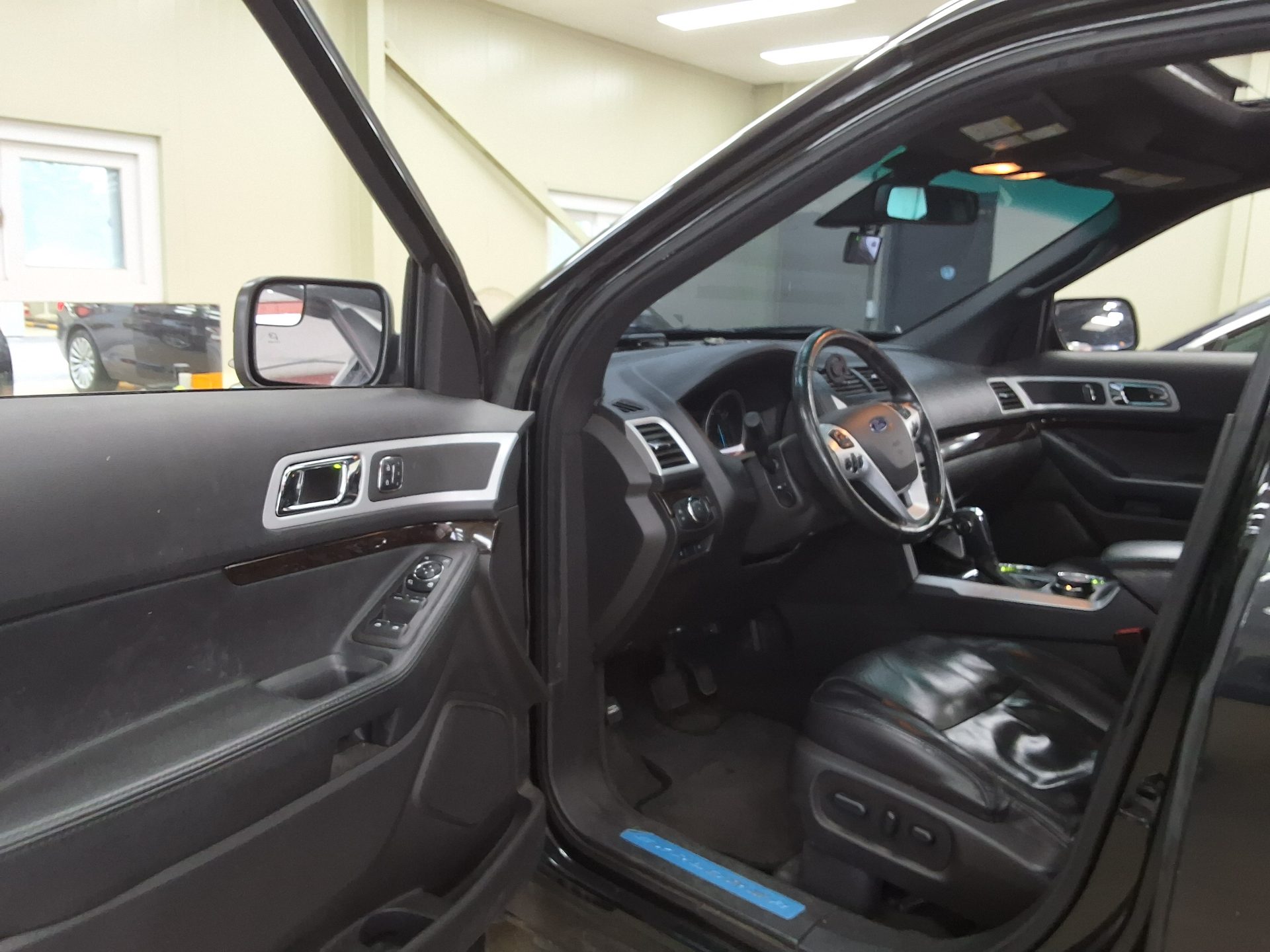 2014 - ford explorer