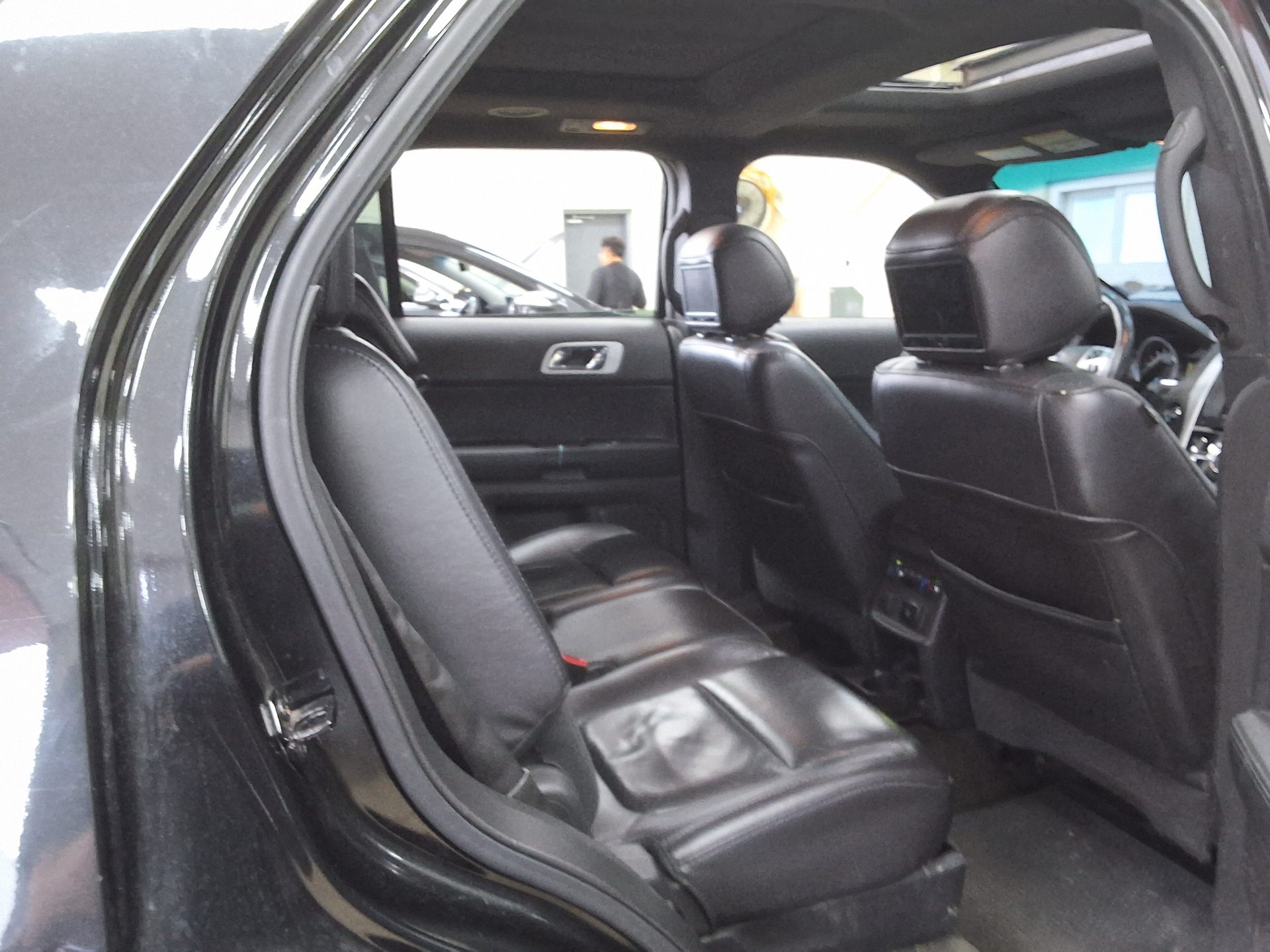 2014 - ford explorer