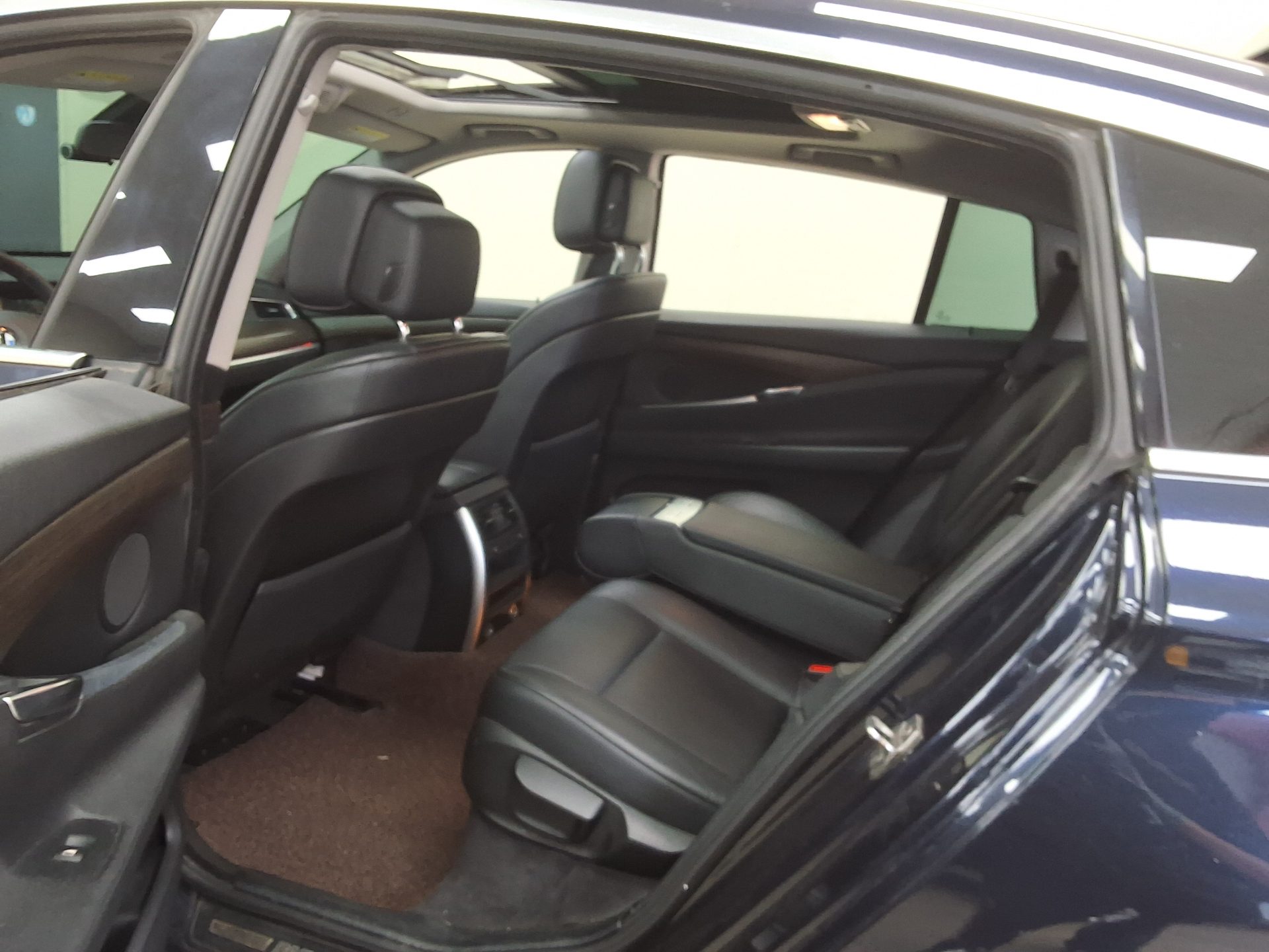 2013 - bmw gran turismo
