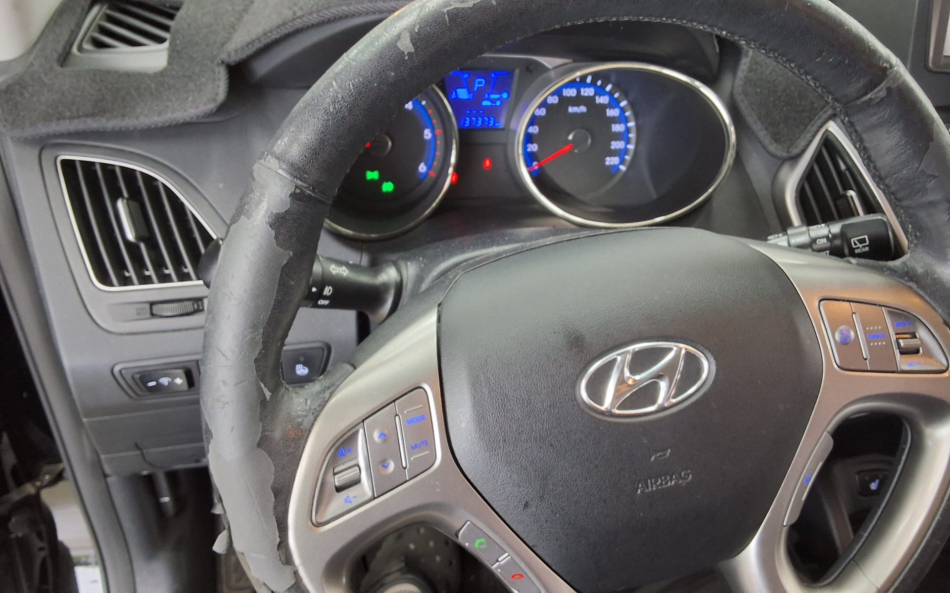 2012 - hyundai tucson