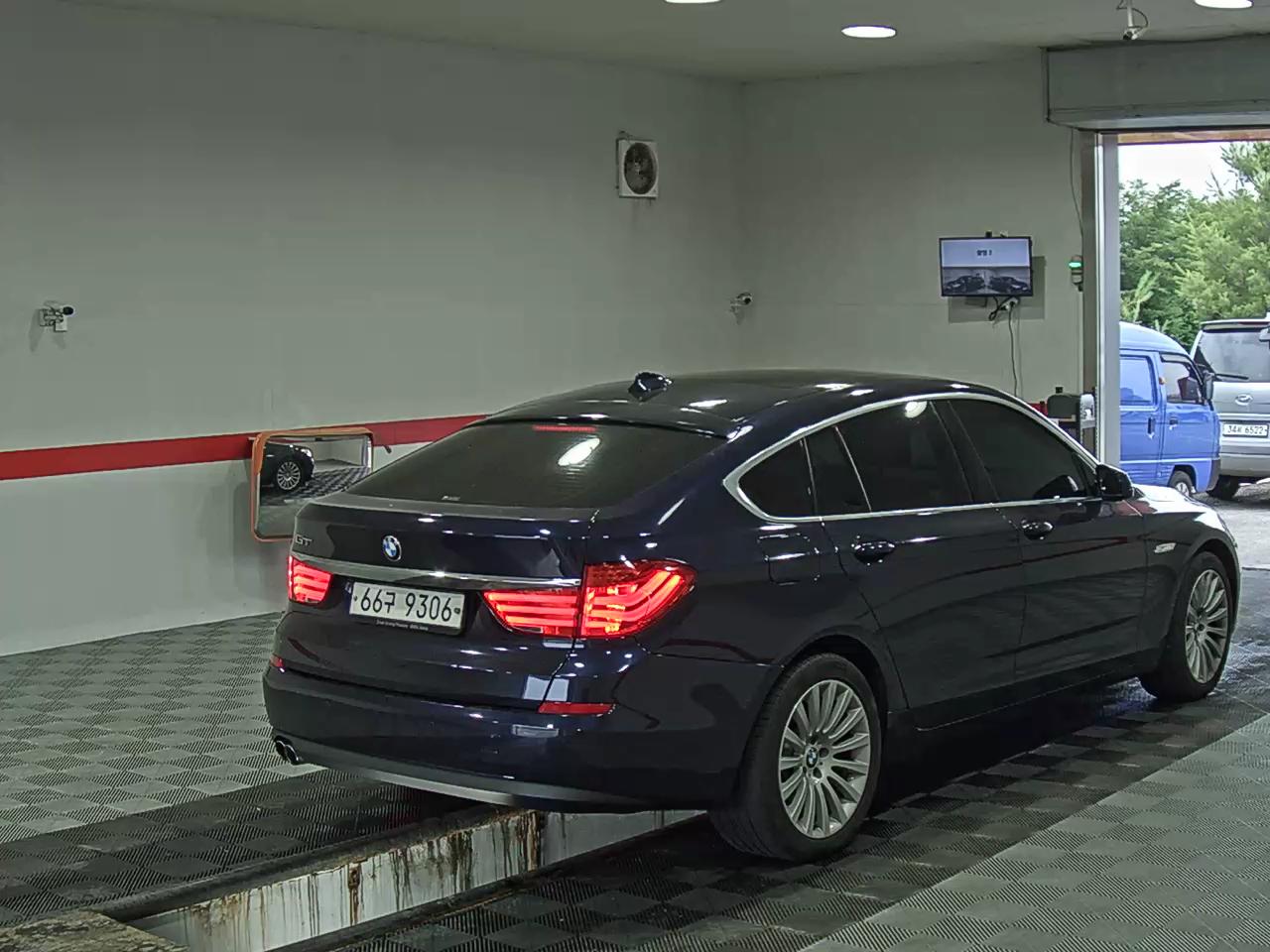 2013 - bmw gran turismo