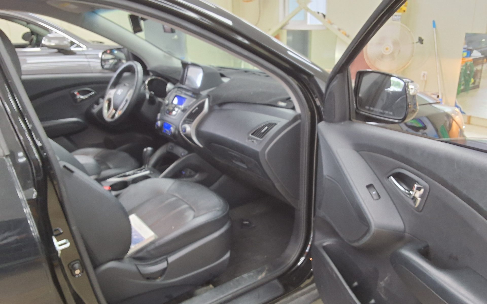 2012 - hyundai tucson