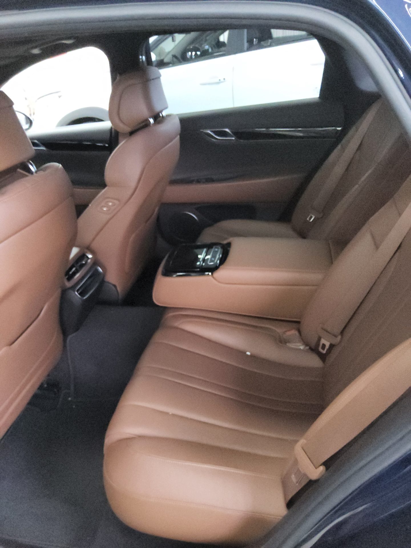2021 - genesis g80