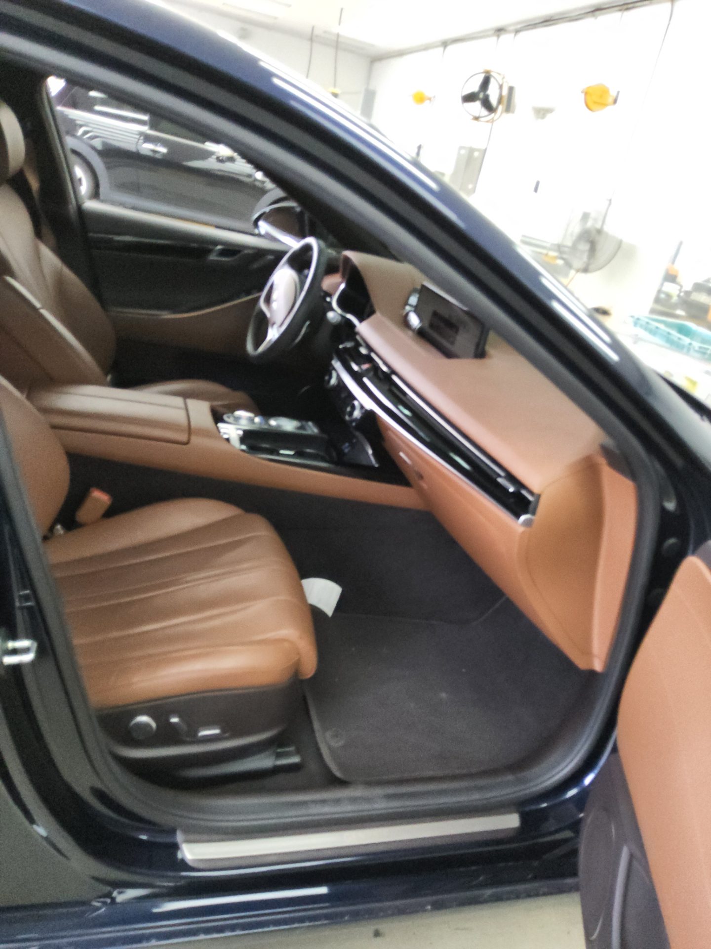 2021 - genesis g80