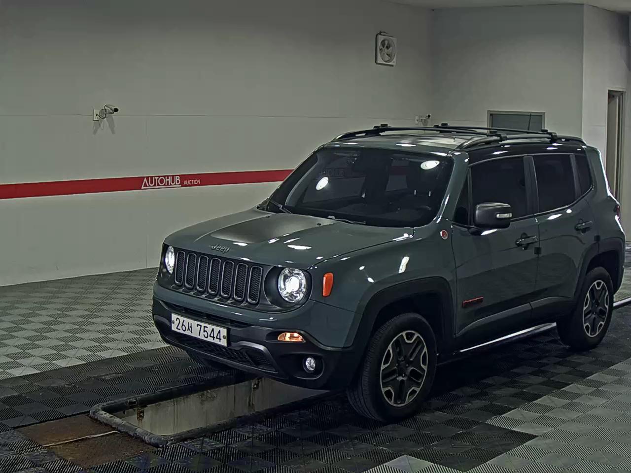 2018 - jeep renegade