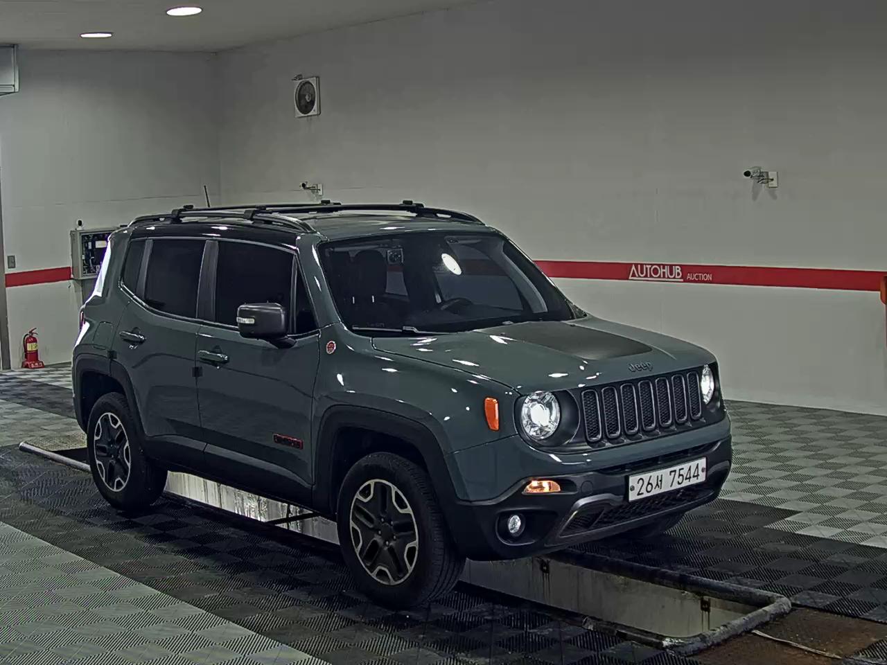 2018 - jeep renegade