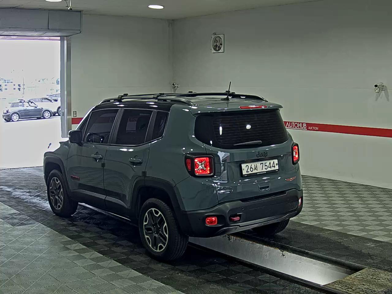 2018 - jeep renegade