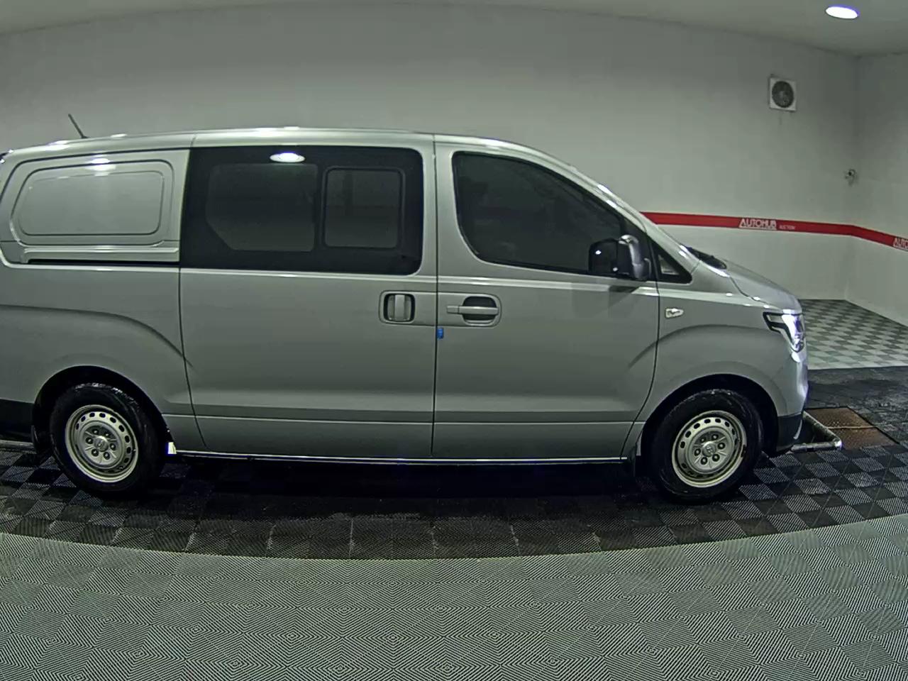 2021 - hyundai grand starex