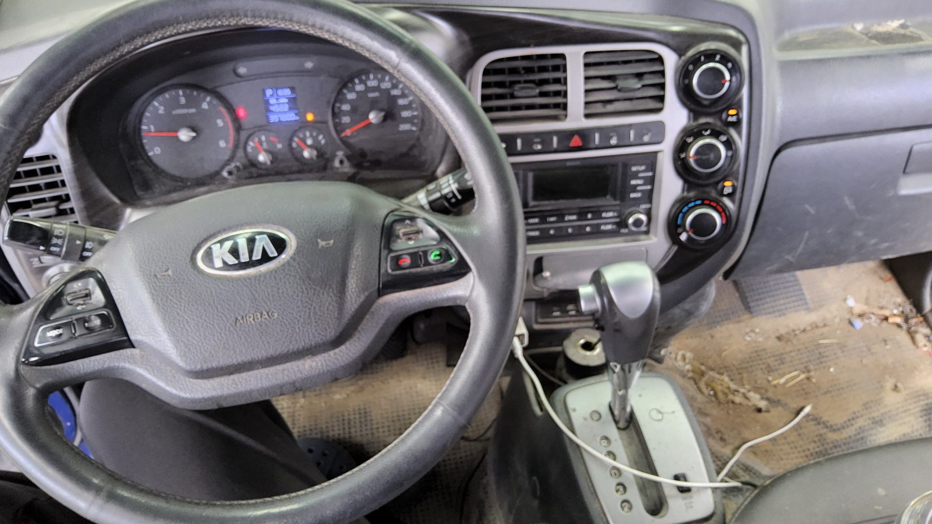 2017 - kia bongo