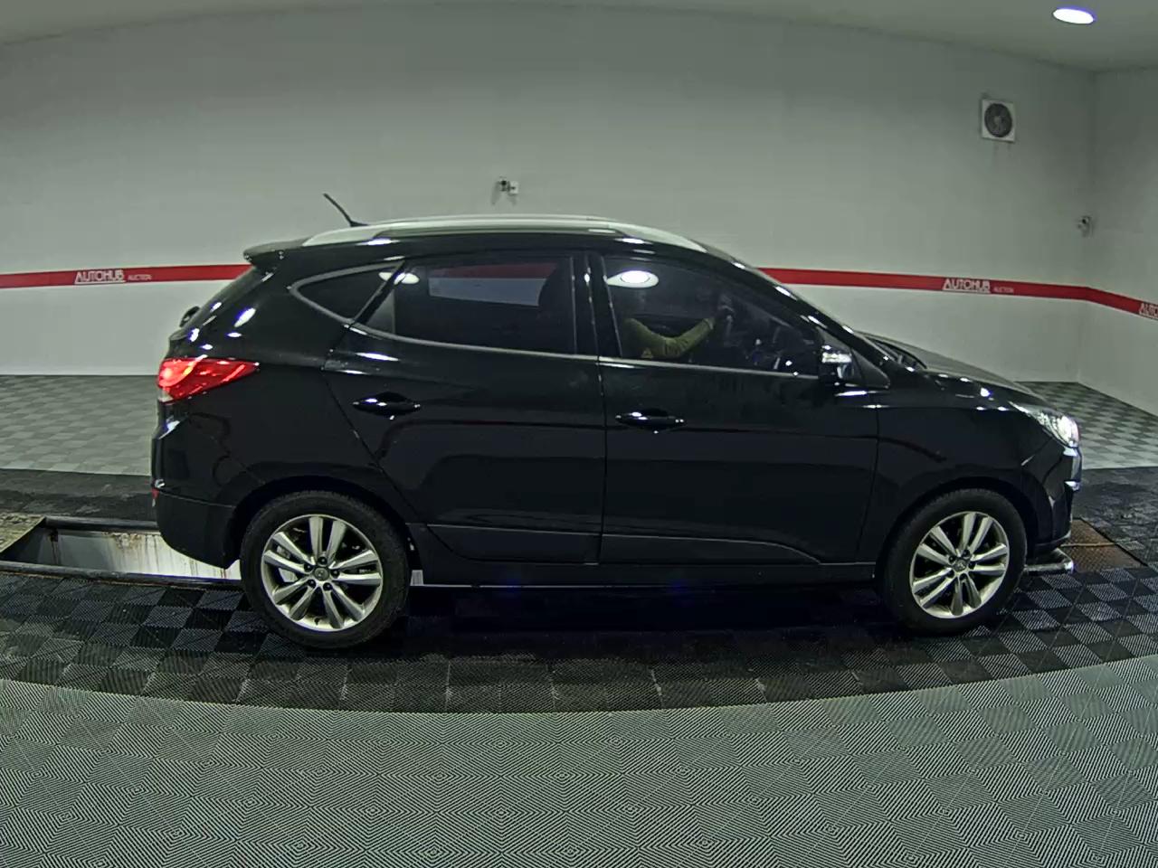 2012 - hyundai tucson