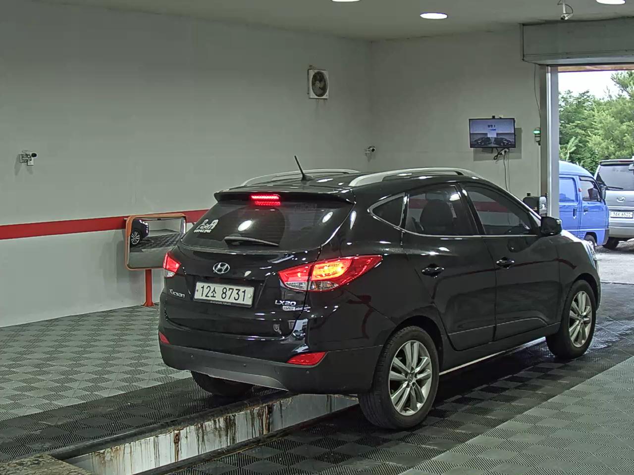 2012 - hyundai tucson