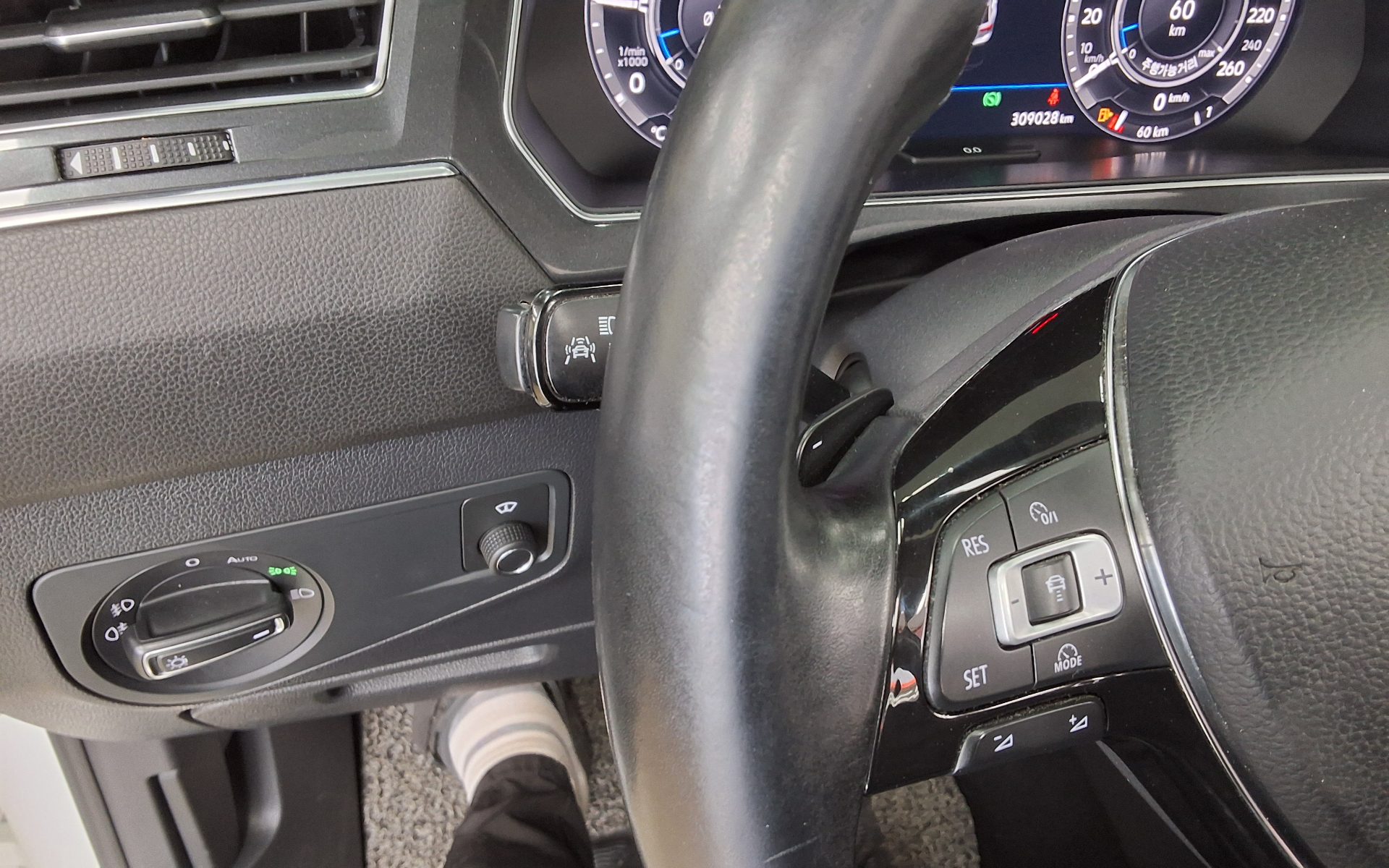 2018 - volkswagen tiguan