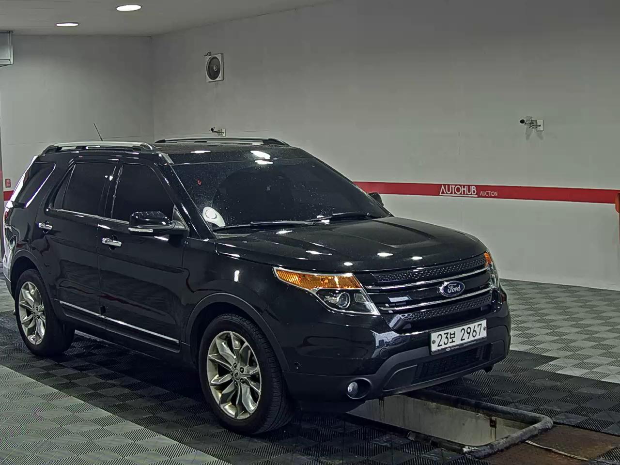 2014 - ford explorer