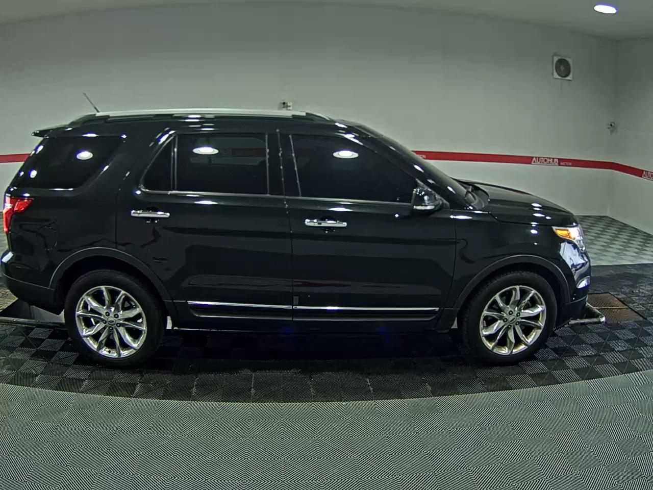 2014 - ford explorer