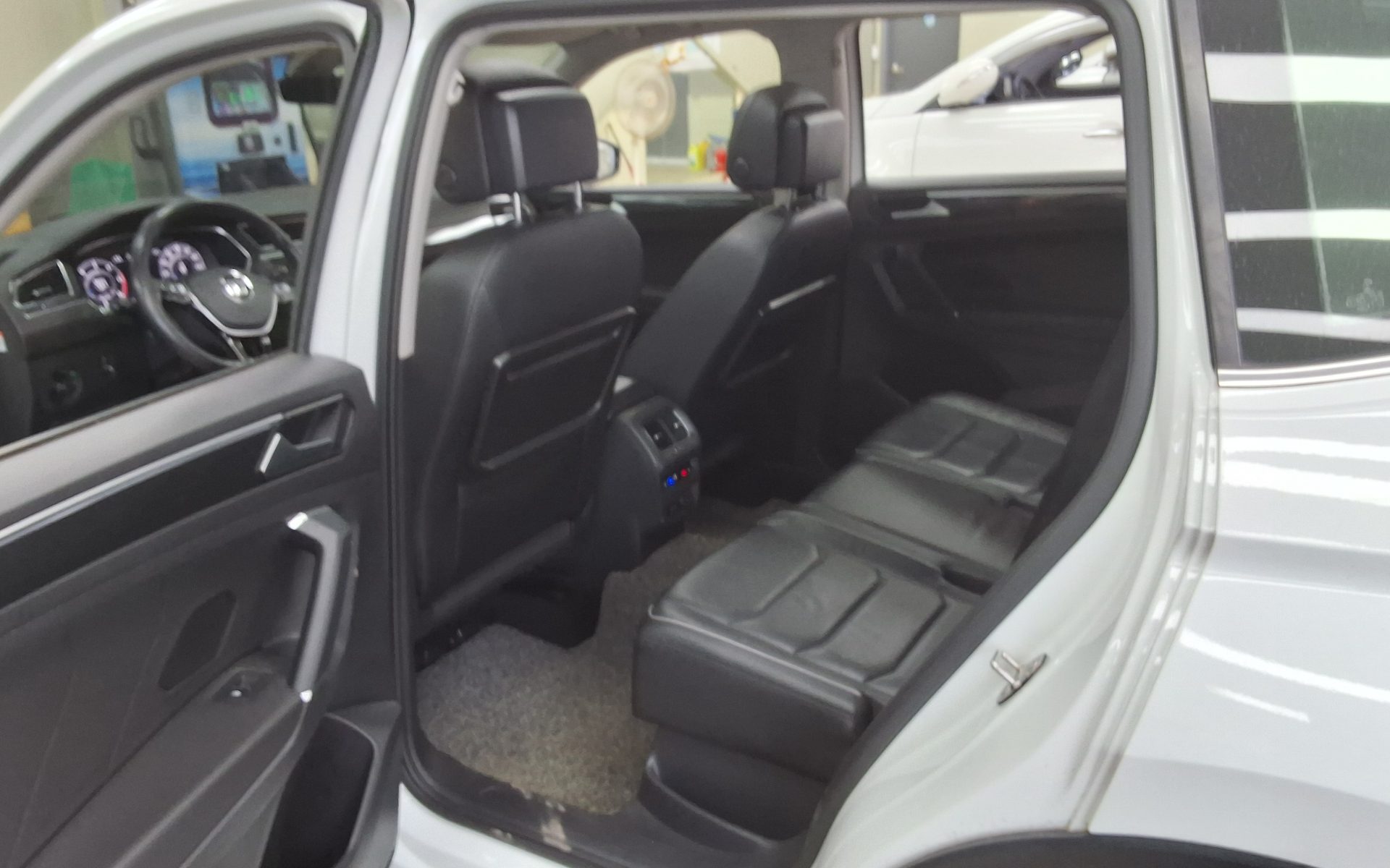 2018 - volkswagen tiguan