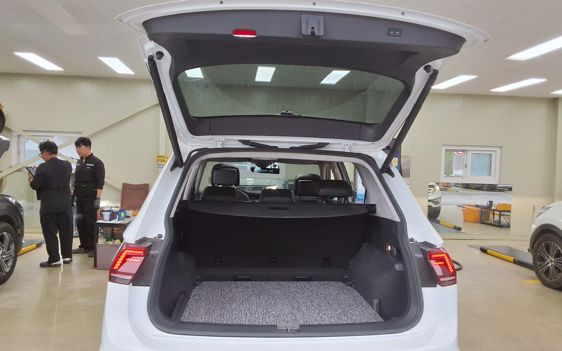 2018 - volkswagen tiguan