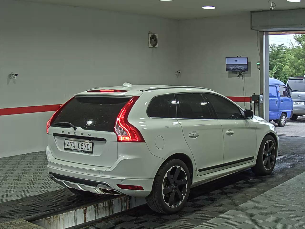 2016 - volvo xc60