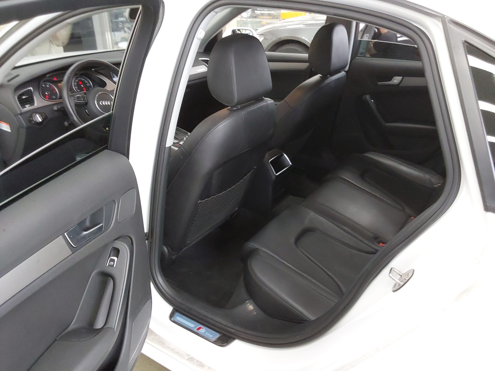 2015 - audi a4
