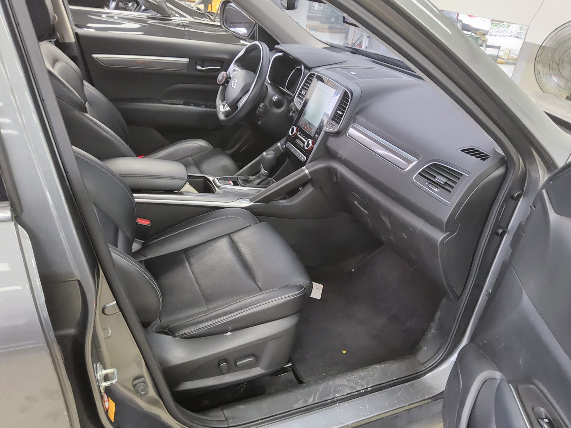 2017 - renault qm6