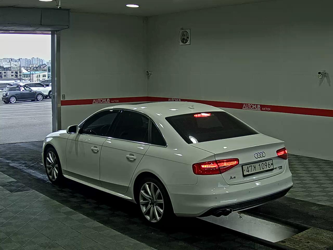 2015 - audi a4