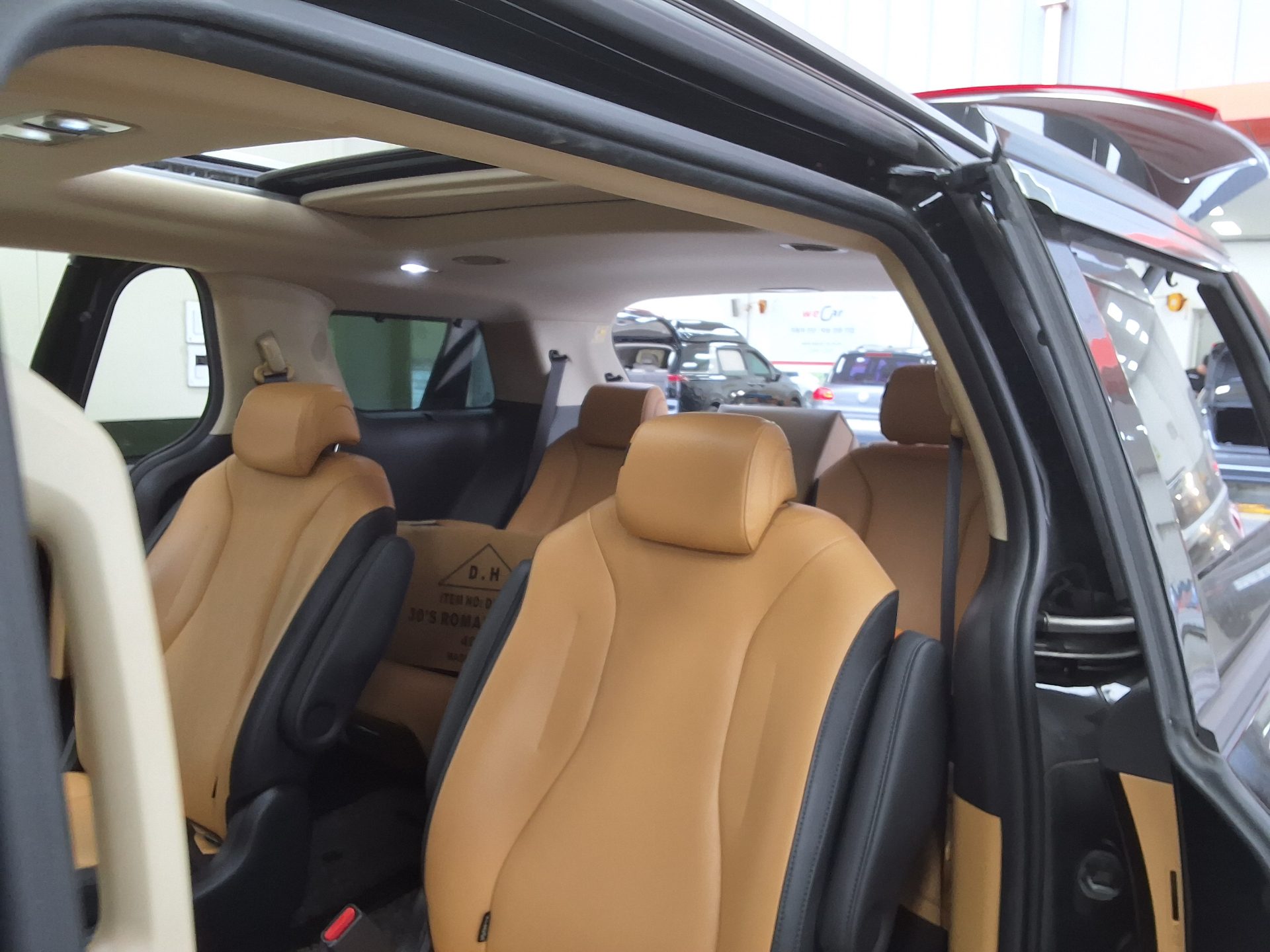 2021 - kia carnival