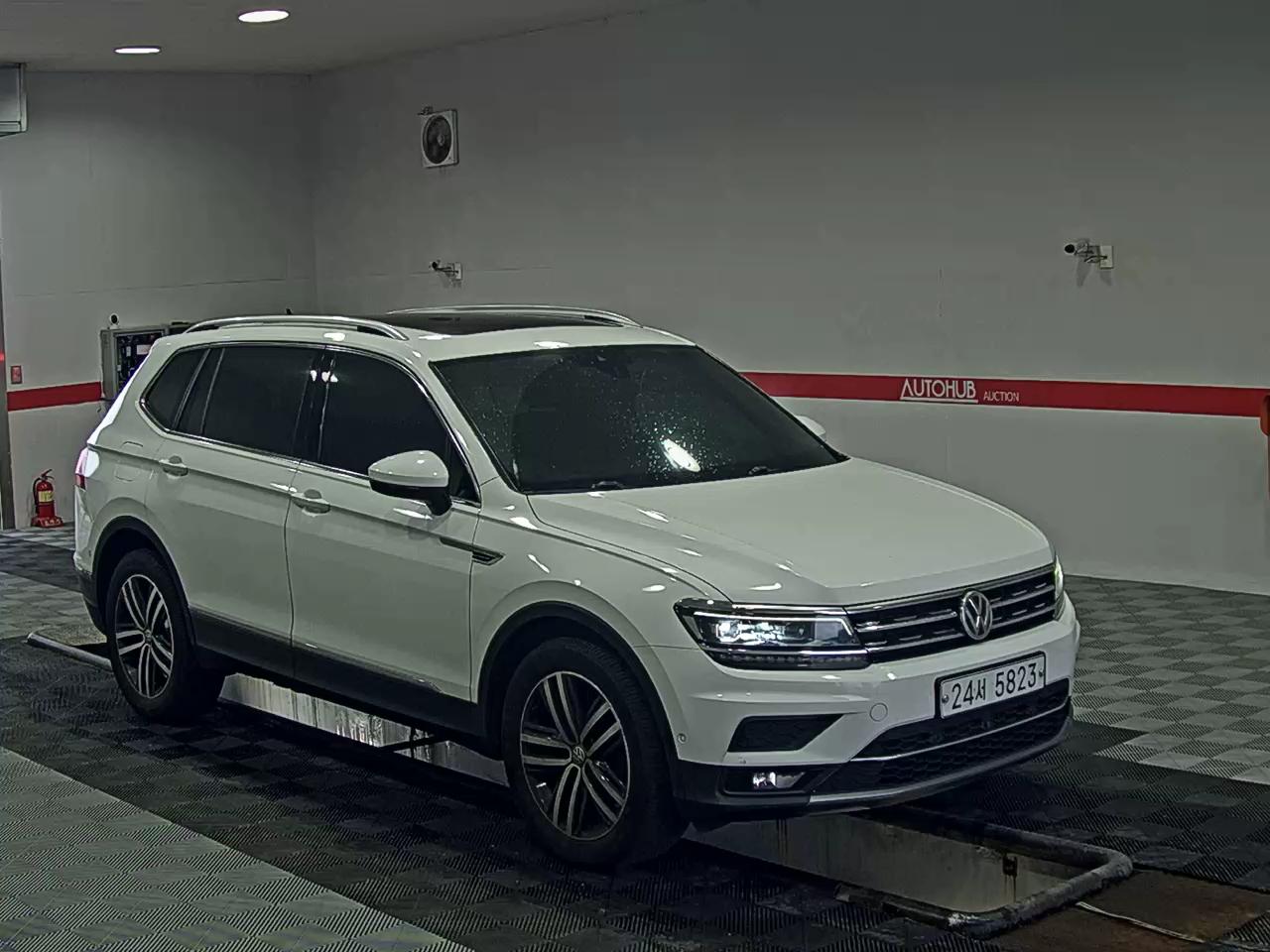2018 - volkswagen tiguan