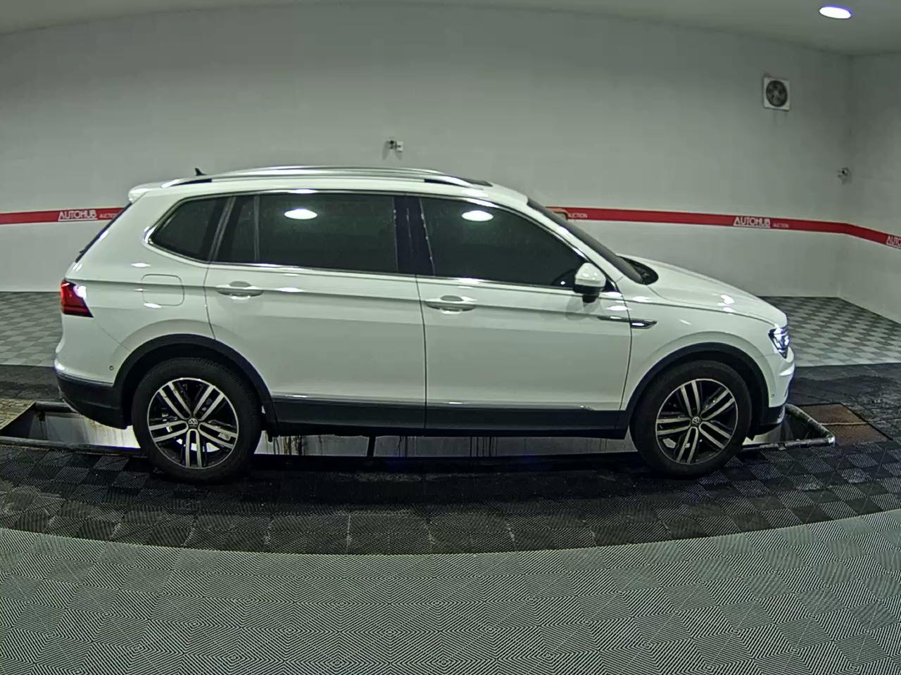2018 - volkswagen tiguan