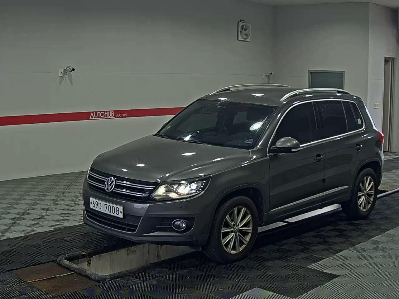 2014 - volkswagen tiguan