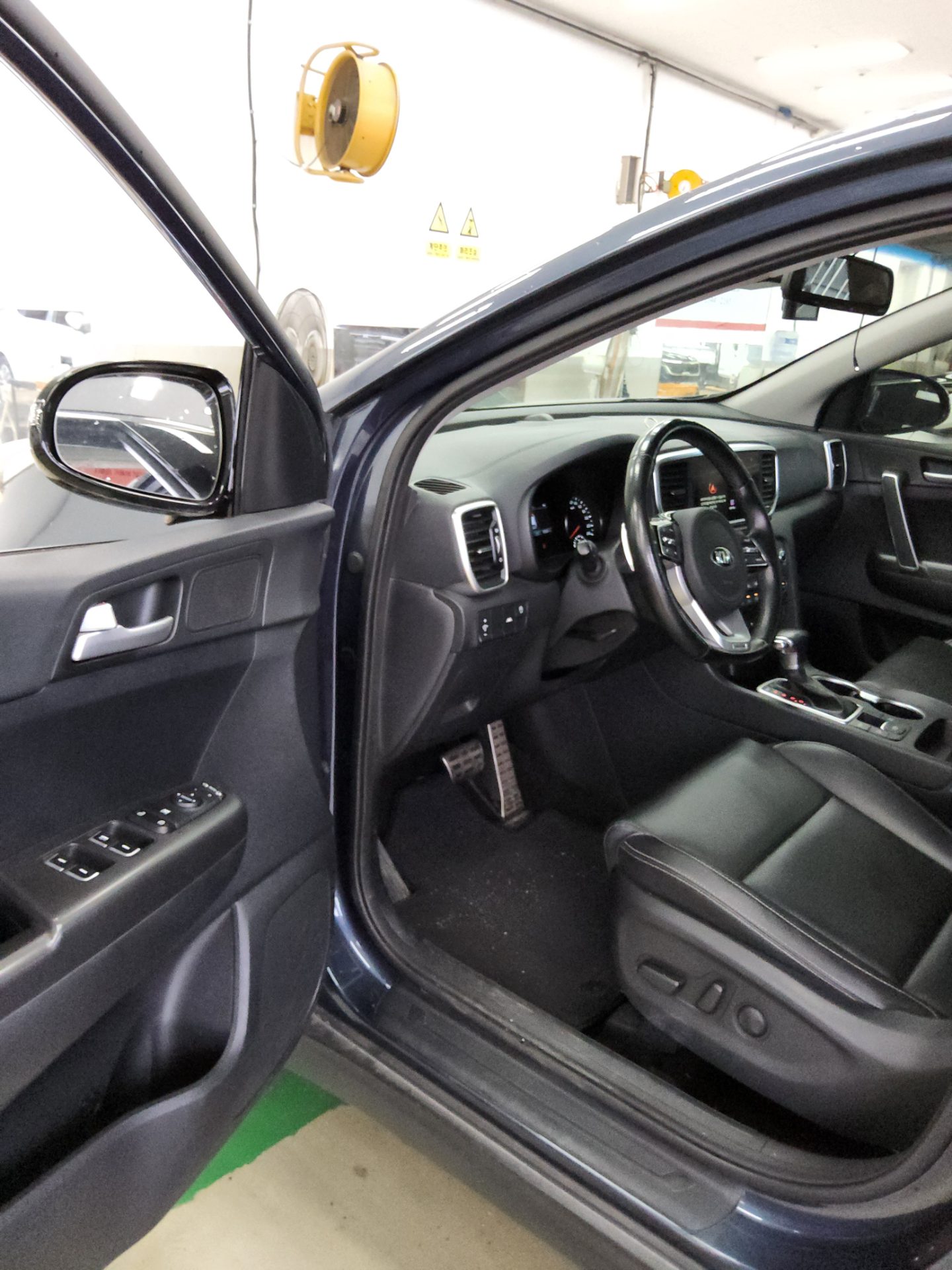 2021 - kia sportage