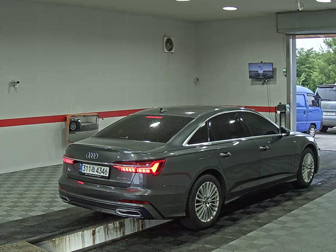 2021 - audi a6