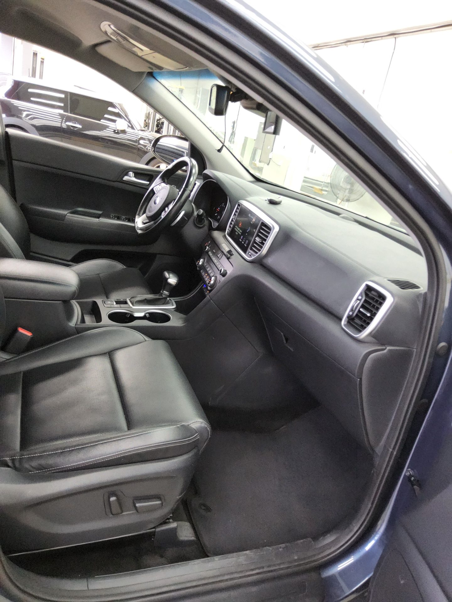 2021 - kia sportage